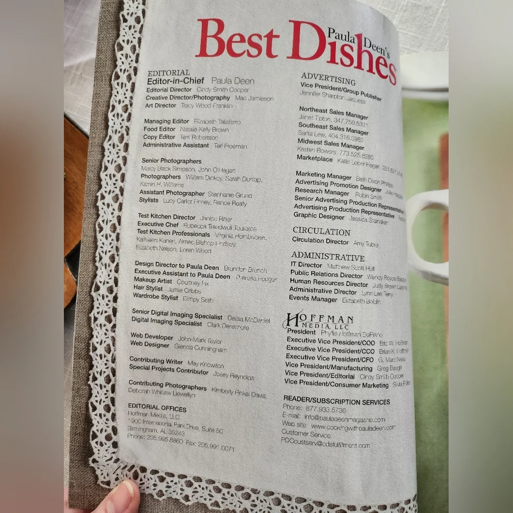 Paula Deen's 2011 Best Dishes 121 recipes, tips & ideas Magazine